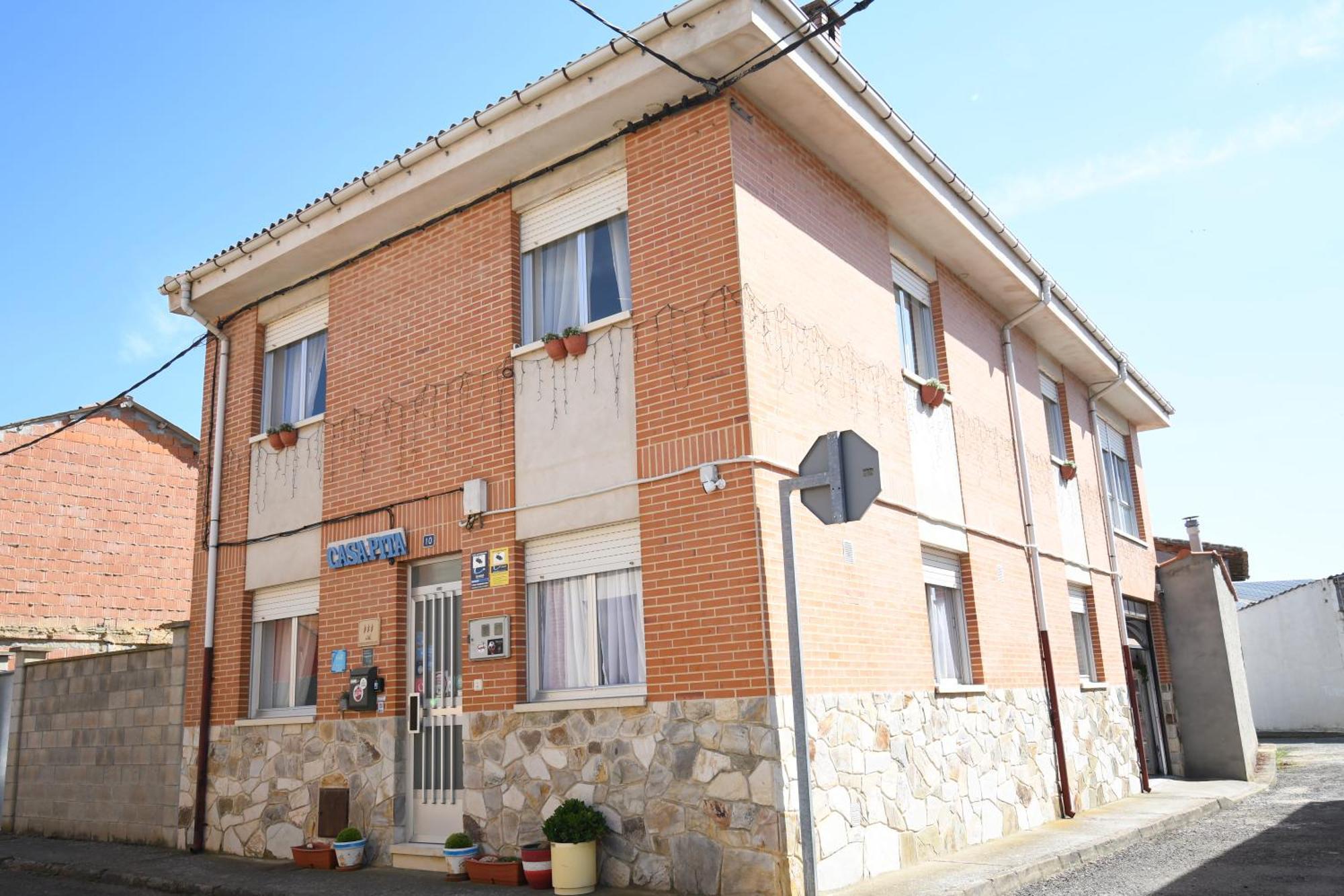 Вілла Casa Pita San Justo de la Vega Екстер'єр фото